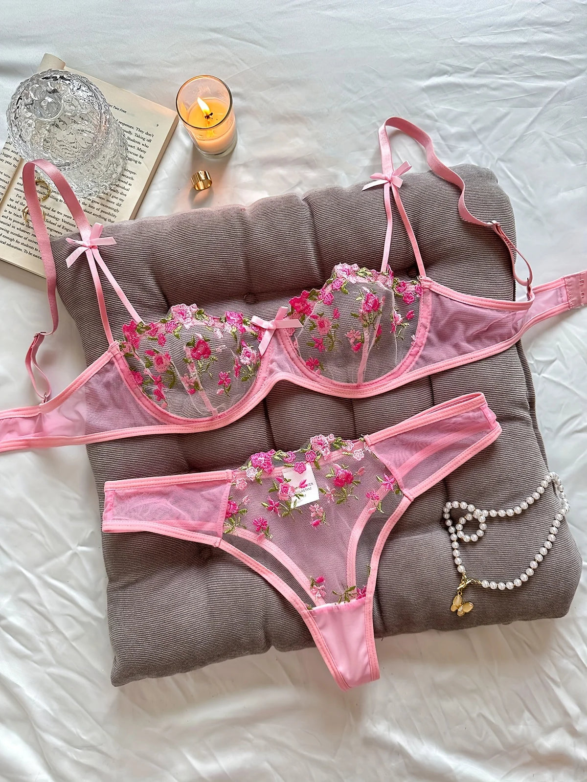 Conjunto de Lingerie Transparente Bordado Floral
